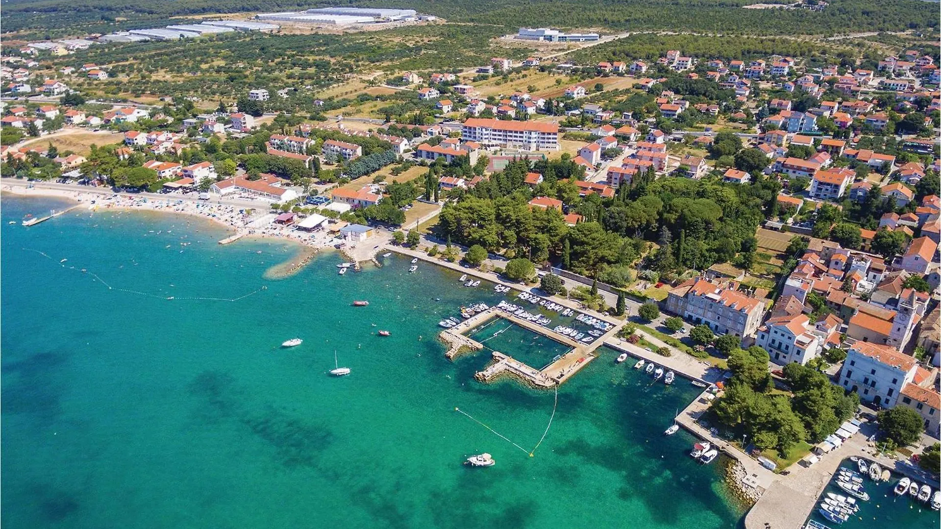 Nice Apartment In Sveti Filip I Jakov With Wifi