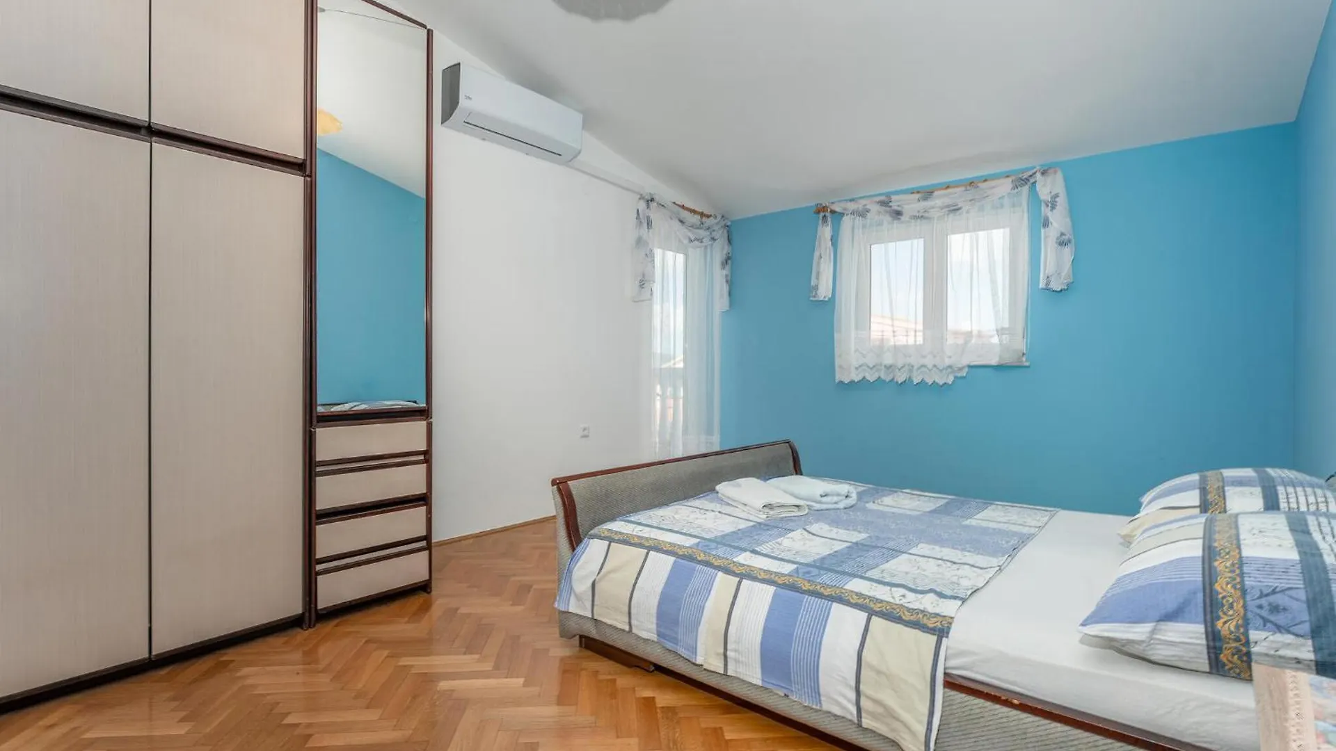 Nice Apartment In Sveti Filip I Jakov With Wifi Kroatien