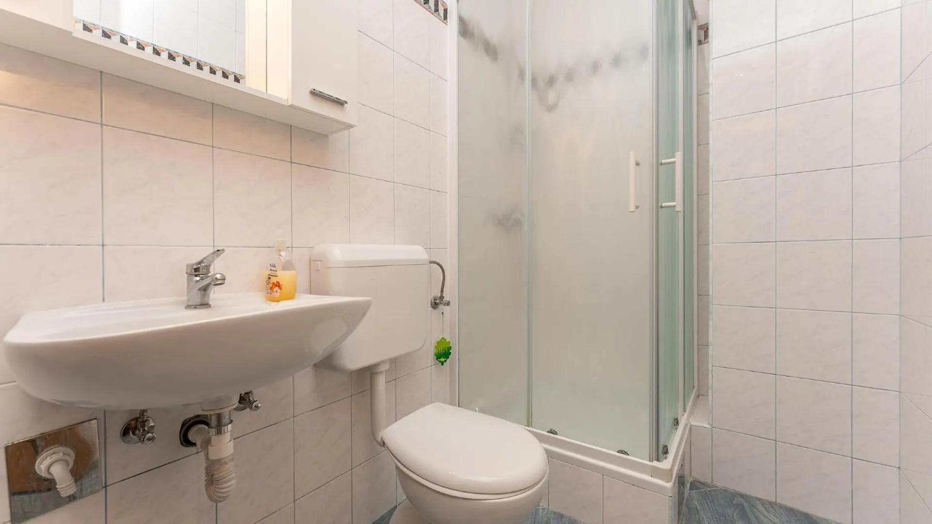 Nice Apartment In Sveti Filip I Jakov With Wifi